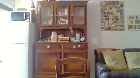 22esserre online show from 09-15-25, 11:43