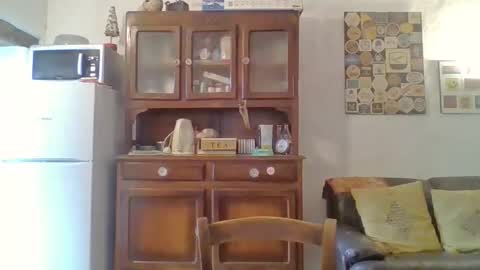 22esserre online show from 09-25-25, 11:36