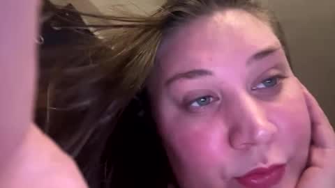 Snapshot of 22thickfatpussy chatting on 11-19-25, 10:10 22thickfatpussy online show from 11-19-25, 10:10