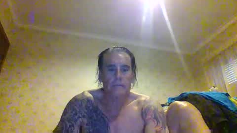 Snapshot of 23player chatting on 11-04-25, 03:16 23player online show from 11-04-25, 03:16