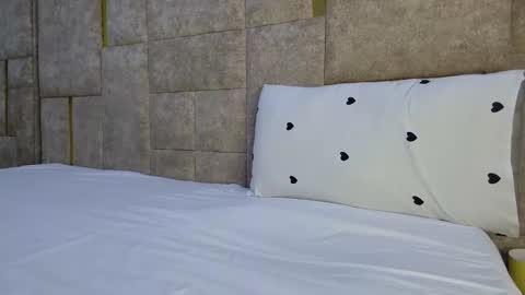 Snapshot of 24sweetlovey5643857 chatting on 02-18-25, 12:15 Sweetlove online show from 02-18-25, 12:15