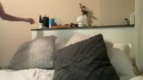 26sneakers online show from 12-03-24, 02:14