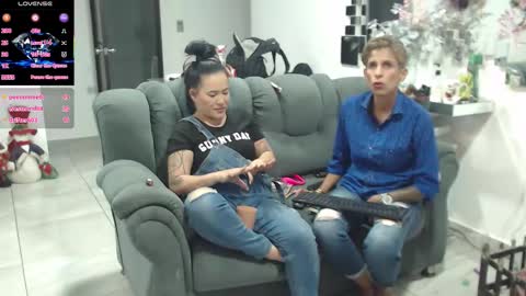 27sexiyparis online show from 11-30-25, 01:53