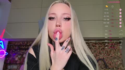     30 NOV  online show from 12-18-25, 11:49