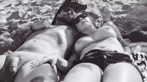 Zak and Raegan online show from 12-17-24, 10:54