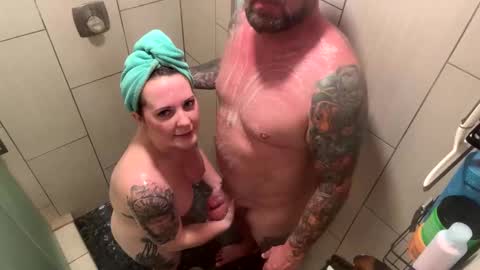 Zak and Raegan online show from 10-08-25, 03:04