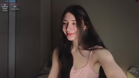 Lina       free control in pvt online show from 03-01-25, 06:03