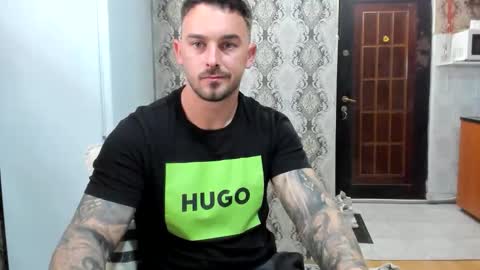 2sexymuscles online show from 05-25-26, 10:05