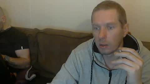 2small4you83 online show from 12-02-25, 04:02