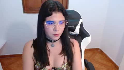 erika online show from 01-29-25, 03:22