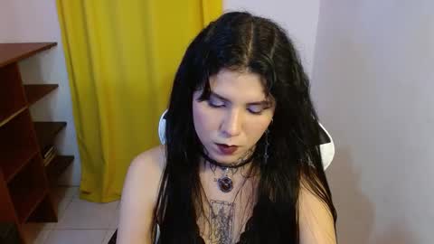 Snapshot of 3rika_gomez chatting on 02-01-26, 01:48 erika online show from 02-01-26, 01:48