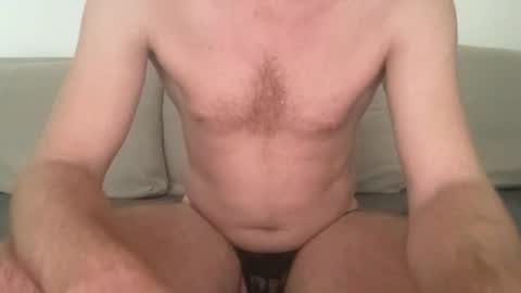 Snapshot of 4cidman chatting on 09-19-25, 12:28 Cid online show from 09-19-25, 12:28