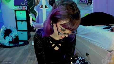 Mo online show from 12-05-25, 03:41