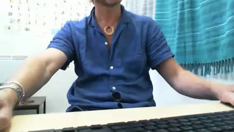 555tony555 online show from 01-10-25, 02:46