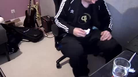 Larese Carlo online show from 02-03-25, 06:49