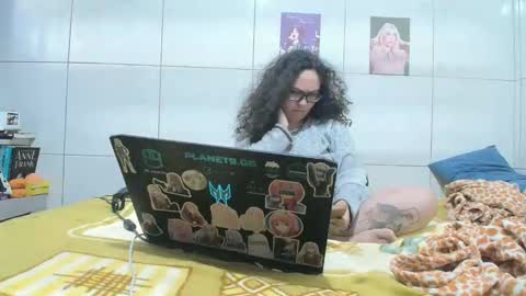 Snapshot of 666afrodite chatting on 09-27-25, 03:55 666afrodite online show from 09-27-25, 03:55