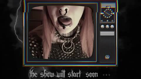 Juune online show from 01-18-25, 07:04