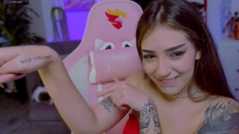  luarii   online show from 02-11-25, 05:58