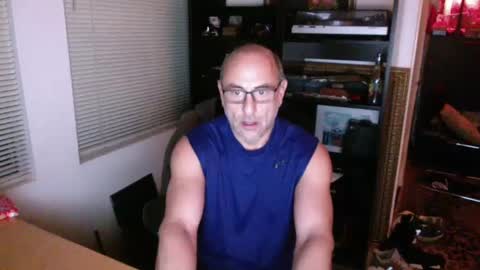 daddy vegas  for single women and couples here online show from 12-30-24, 01:14