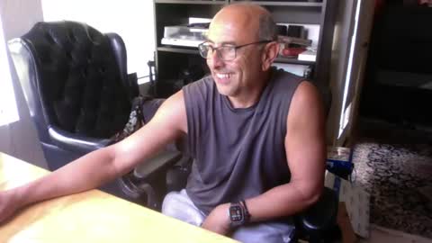 daddy vegas  for single women and couples here online show from 10-31-25, 05:58