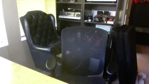 daddy vegas  for single women and couples here online show from 11-23-25, 08:19