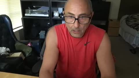 daddy vegas  for single women and couples here online show from 02-01-26, 11:03