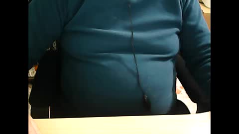 69desamor online show from 12-25-24, 08:17