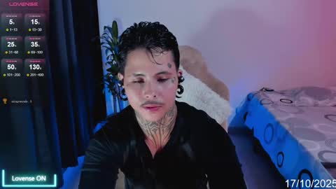 Snapshot of 777_stefantransmen chatting on 10-17-25, 11:51 Stefan online show from 10-17-25, 11:51