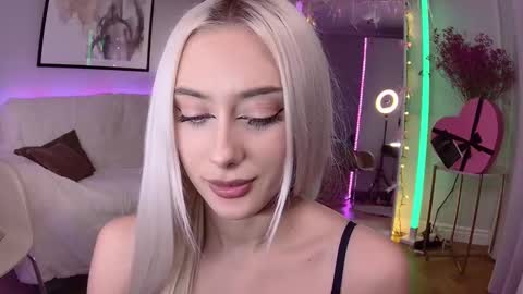 Loren Wood online show from 02-12-25, 06:19