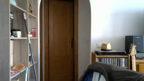  Papi  online show from 01-18-25, 10:39