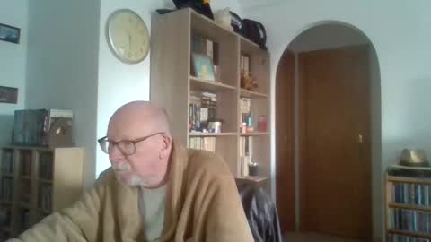  Papi  online show from 02-04-25, 09:28