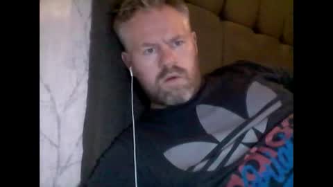 81jonnyx online show from 12-28-24, 02:53