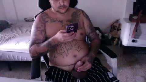 8cha online show from 10-23-25, 06:28