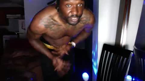 Snapshot of 8double1trouble6 chatting on 02-27-26, 11:27 NoFaceNoCase online show from 02-27-26, 11:27