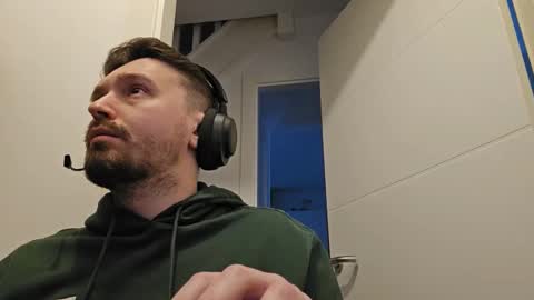 8inchdude93 online show from 01-07-26, 09:56