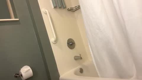 Snapshot of 8rown chatting on 03-04-26, 02:39 Selfsuckboi online show from 03-04-26, 02:39