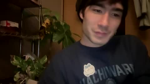 Snapshot of 9thislandd chatting on 02-24-25, 04:04 9thislandd online show from 02-24-25, 04:04