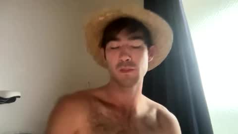 Snapshot of 9thislandd chatting on 10-12-25, 07:18 9thislandd online show from 10-12-25, 07:18