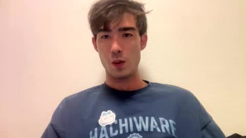 Snapshot of 9thislandd chatting on 11-05-25, 05:13 9thislandd online show from 11-05-25, 05:13