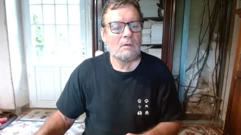 Snapshot of _123_voyeur_ chatting on 10-19-25, 10:49 _123_voyeur_ online show from 10-19-25, 10:49