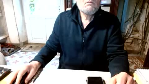 Snapshot of _123_voyeur_ chatting on 12-22-25, 10:45 _123_voyeur_ online show from 12-22-25, 10:45