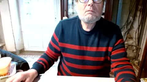 Snapshot of _123_voyeur_ chatting on 02-19-26, 12:56 _123_voyeur_ online show from 02-19-26, 12:56