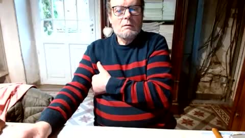 Snapshot of _123_voyeur_ chatting on 02-22-26, 04:16 _123_voyeur_ online show from 02-22-26, 04:16