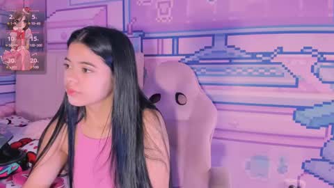 Snapshot of _18alice chatting on 02-15-25, 11:39 Alice online show from 02-15-25, 11:39