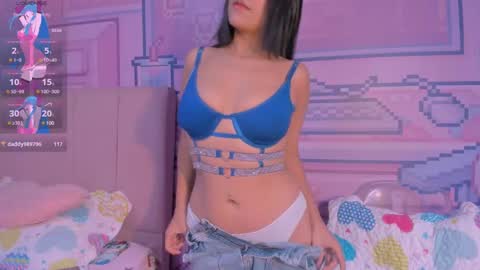 Snapshot of _18alice chatting on 03-06-25, 02:41 Alice online show from 03-06-25, 02:41