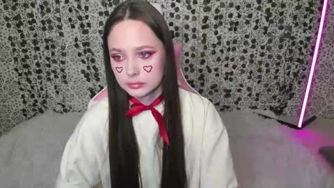 Snapshot of _52_ chatting on 02-14-25, 04:52 EMILY AND MARCUS online show from 02-14-25, 04:52