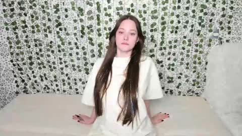 Snapshot of _52_ chatting on 02-17-25, 04:31 EMILY AND MARCUS online show from 02-17-25, 04:31