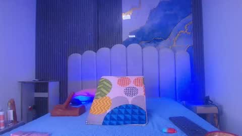  abby rouss online show from 12-15-25, 03:11