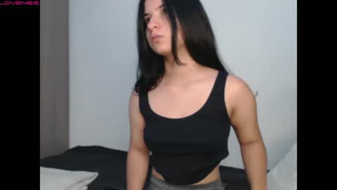 Snapshot of _abrill_20 chatting on 10-12-25, 07:24 _abrill_20 online show from 10-12-25, 07:24