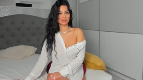 Adelle online show from 03-05-25, 05:08